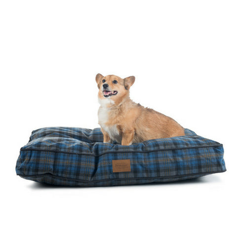 Carolina Pet Company Pendleton Napper Dog Bed — Crescent Lake Plaid with Dog