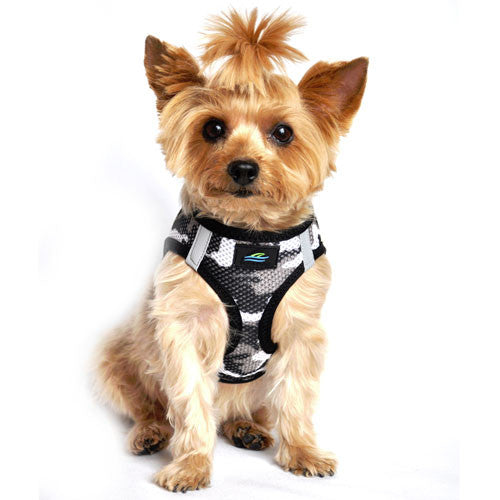 Doggie Design Camo American River Choke Free Dog Harness — Gray Camo on Dog